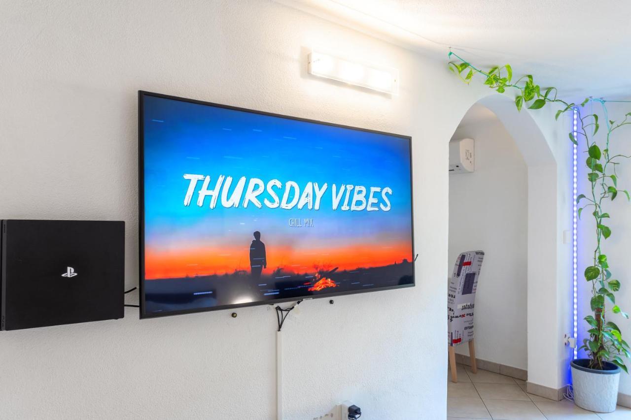 Ivica Apartment ฮวาร์ ภายนอก รูปภาพ